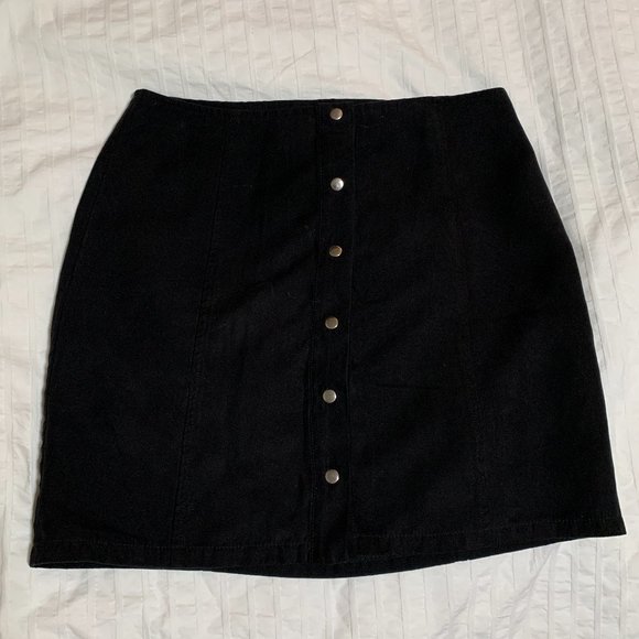 Forever 21 Dresses & Skirts - Forever 21 Black Faux Suede Button Snap Skirt | Women's Size S